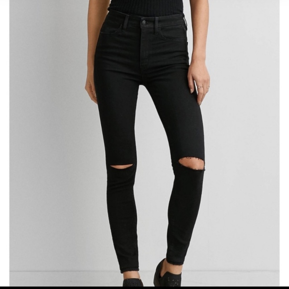American Eagle Super‎ Hi-Rise Jegging button fly distressed black jeans